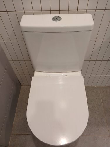 Установка напольного унитаза