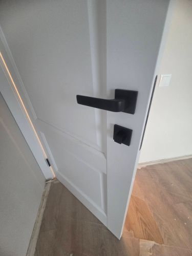 Установка межкомнатной одностворчатой двери (2 и более)