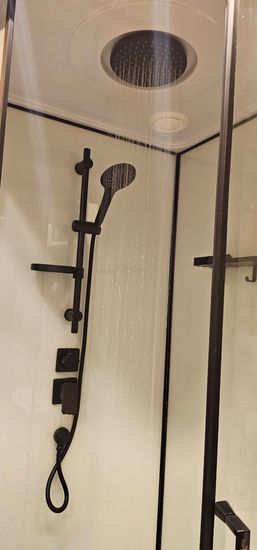 Установка душевой кабины шириной до 90 см