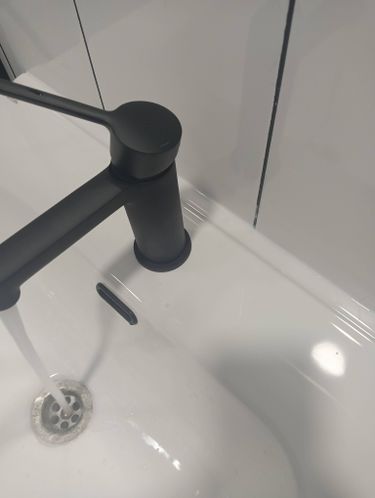 Установка смесителя (на готовые коммуникации)