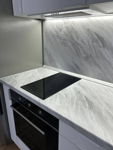 Установка и подключение врезной мойки Установка и подключение смесителя Установка столешницы ДСП