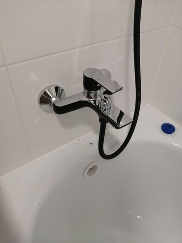 Установка смесителя (на готовые коммуникации)