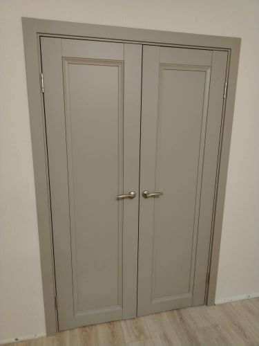 Установка межкомнатной двухстворчатой двери