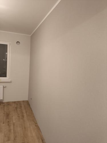 Поклейка флизелиновых /виниловых обоев свыше 40 кв.м