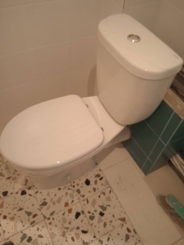 Установка напольного унитаза