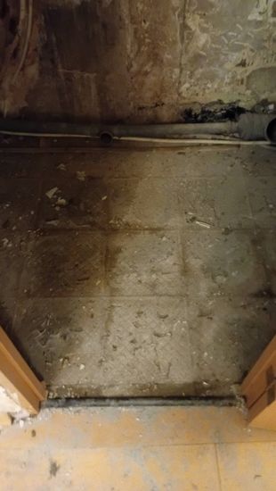 Демонтаж плитки с пола/со стен без сохранения