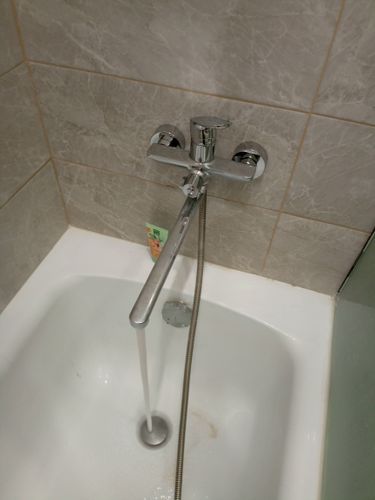 Установка смесителя (на готовые коммуникации)