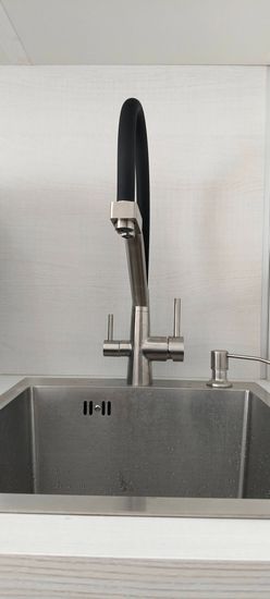 Установка смесителя (на готовые коммуникации)