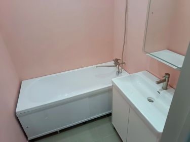 Установка комплекта: Тумба + Раковина + смеситель + зеркало