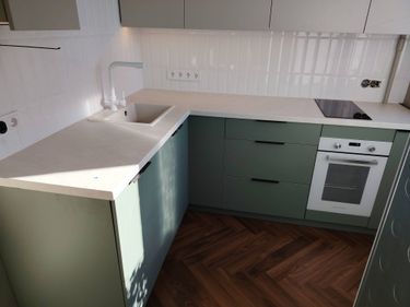 Установка столешницы ДСП Навеска фасада при установке встраиваемой посудомоечной машины