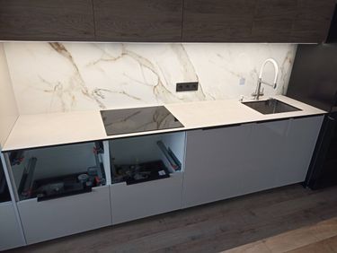 Установка столешницы HPL Установка и подключение подстольной мойки Демонтаж столешницы из HPL без сохранения