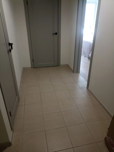 Монтаж пластикового плинтуса