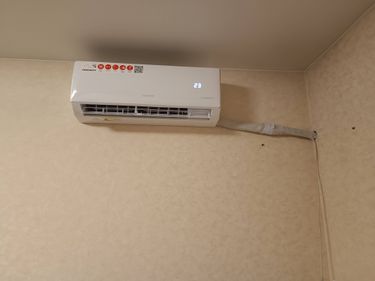 Установка сплит системы 7-9 kBTU (одноэтапный монтаж)