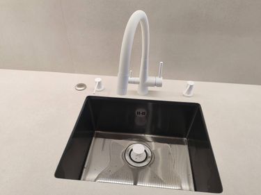 Установка и подключение подстольной мойки