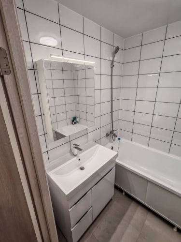 Установка смесителя (на готовые коммуникации)