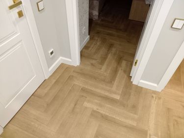 Монтаж деревянного/мдф плинтуса