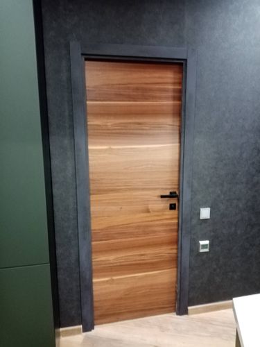 Установка межкомнатной одностворчатой двери (2 и более шт)