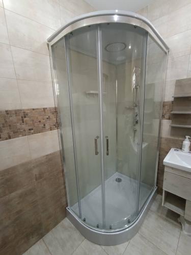 Демонтаж душевой кабины