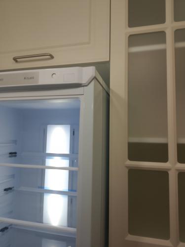 Перенавеска двери холодильника