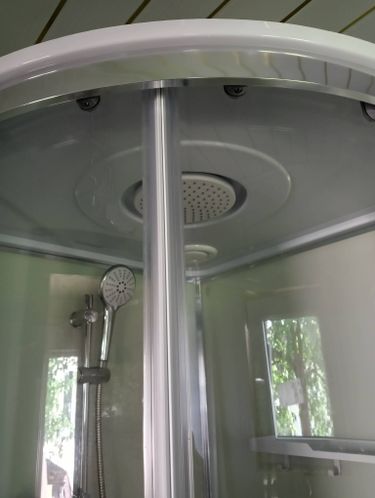 Установка душевой кабины шириной до 90 см