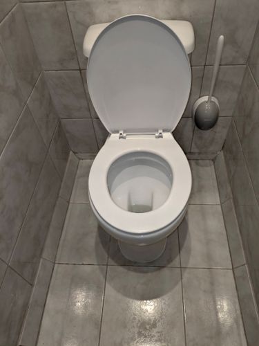 Установка напольного унитаза