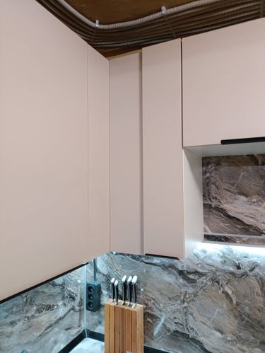 Горизонтальный монтаж фальшпанели Прямой распил фальшпанели/фасада/полки