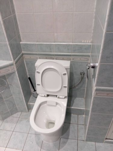 Установка напольного унитаза