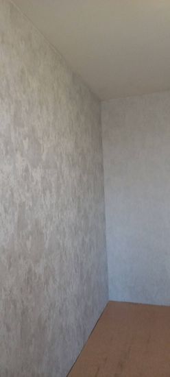 Снятие одного слоя обоев и клея с стен