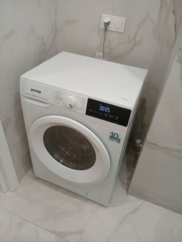 Установка отдельностоящей стиральной машины с подключением