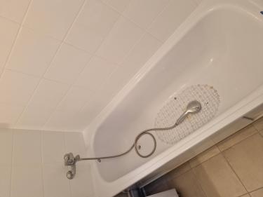 Герметизация ванны силиконом