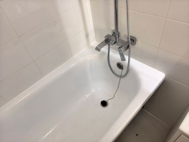 Герметизация ванны силиконом