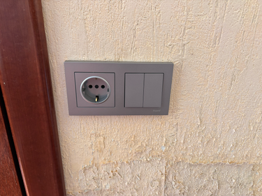 Установка люстры в сборке