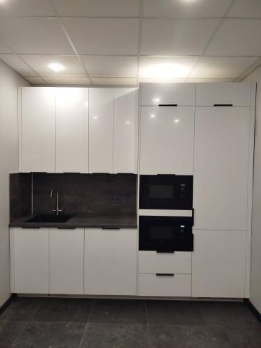 Установка проточного фильтра под мойку