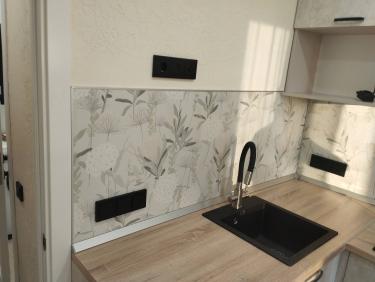 Установка стеновой панели МДФ/ДСП Выпил одного отверстия/углубления/присадка под петлю в материалах ДСП/Массив