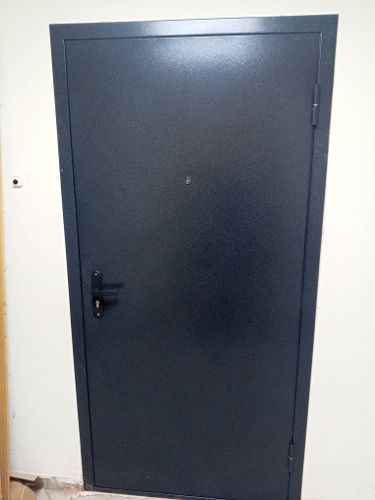 Установка входной двери весом до 95 кг