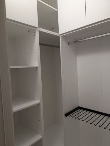 Монтаж пластикового плинтуса