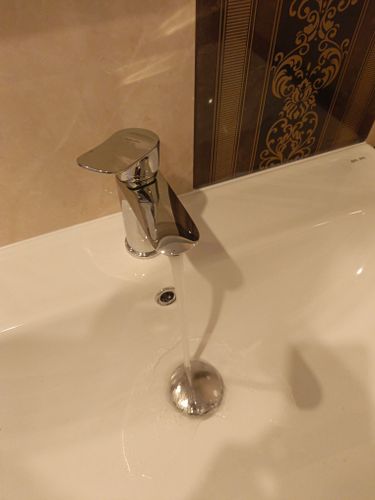 Установка смесителя (на готовые коммуникации)