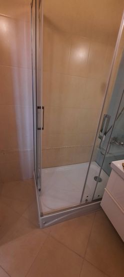 Установка душевого уголка шириной до 150 см