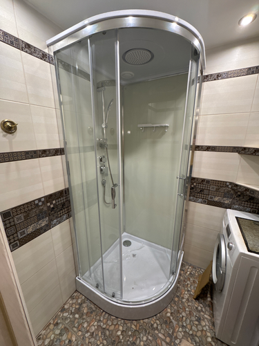 Установка душевой кабины шириной до 90 см