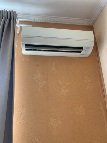 Проведена очистка фильтров и внутренних компонентов устройства, удалена пыль, проверена работа системы, восстановлена эффективность охлаждения, улучшена циркуляция воздуха, устранены загрязнения.