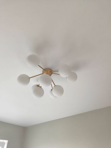 Сборка и навеска люстры