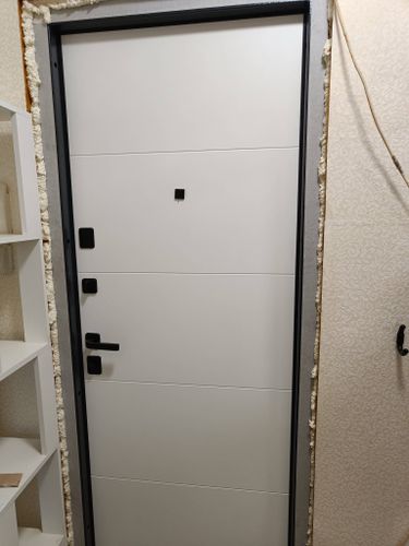 Установка входной двери весом до 95 кг