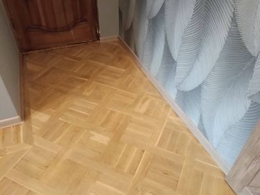 Монтаж пластикового плинтуса