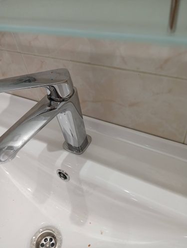 Установка смесителя (на готовые коммуникации)