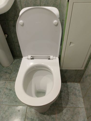 Установка напольного унитаза