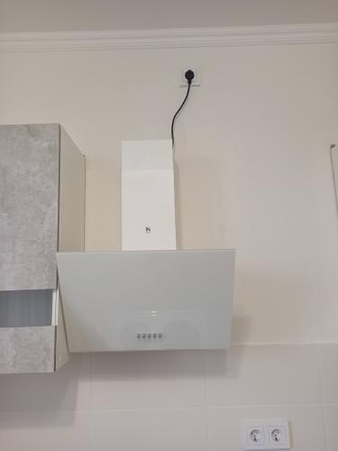 Установка и подключение вытяжки