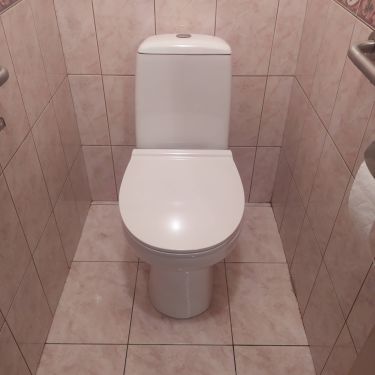 Установка напольного унитаза