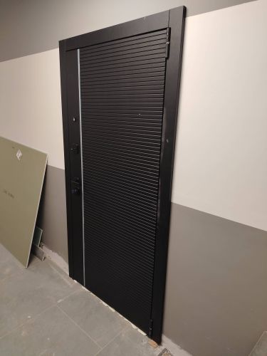 Установка входной двери весом до 95 кг