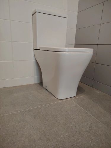 Установка напольного унитаза