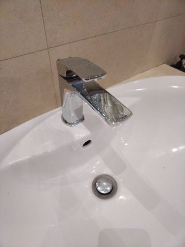 Установка смесителя (на готовые коммуникации)